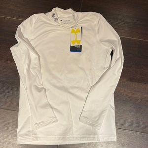 UA cold gear shirt